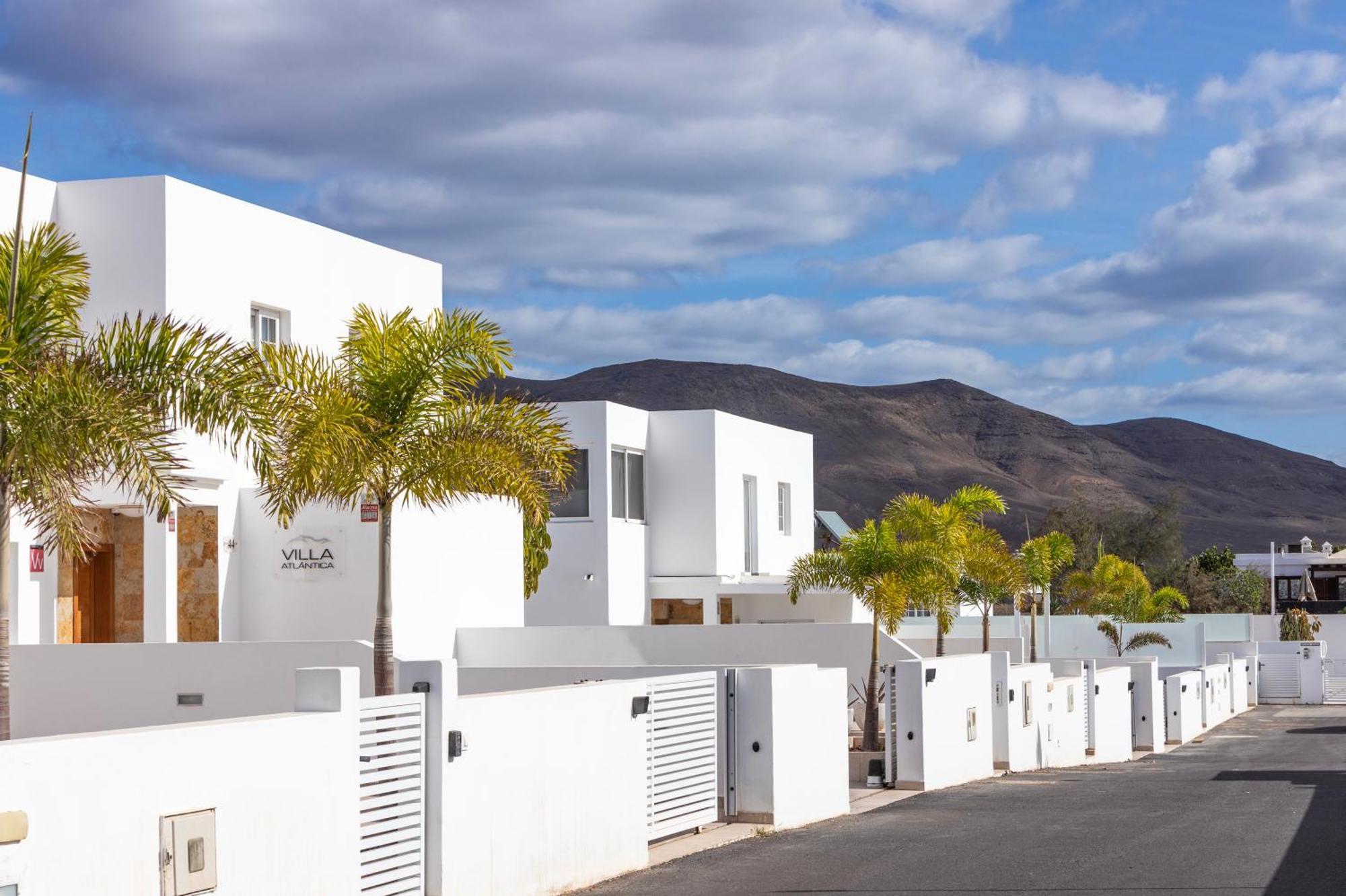 Villa Atlantica - Heated Pool In Playa Blanca Екстериор снимка